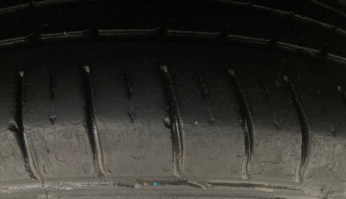 2016 Hyundai Creta SX PLUS 1.6 PETROL, Petrol, Manual, 64,333 km, Left Rear Tyre Tread