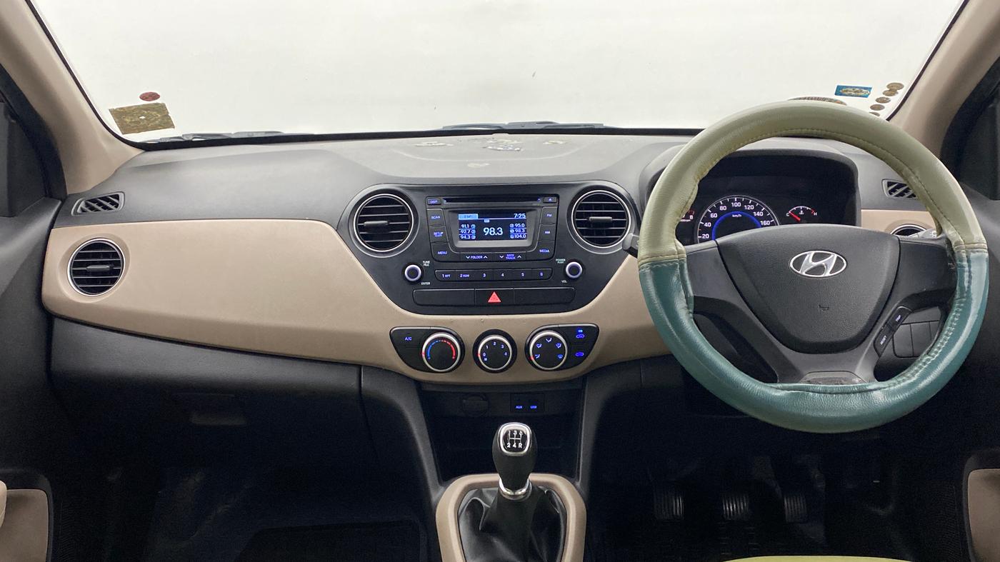 2014 Hyundai Grand i10 SPORTZ 1.2 KAPPA VTVT, Petrol, Manual, 38,143 km, Dashboard