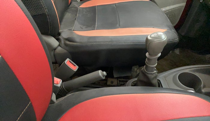 2016 Datsun Redi Go T (O), Petrol, Manual, 98,760 km, Gear Lever