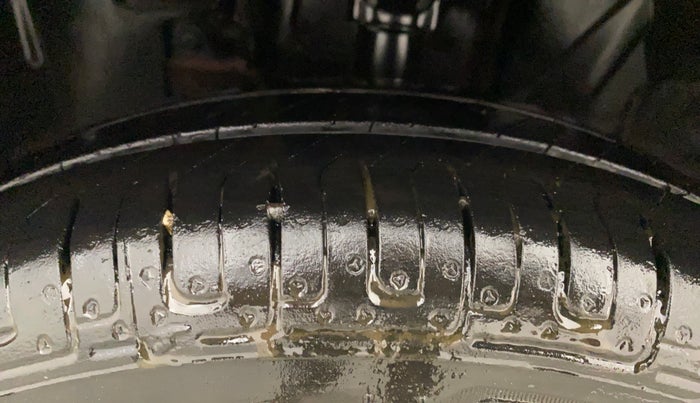 2016 Datsun Redi Go T (O), Petrol, Manual, 98,760 km, Left Front Tyre Tread