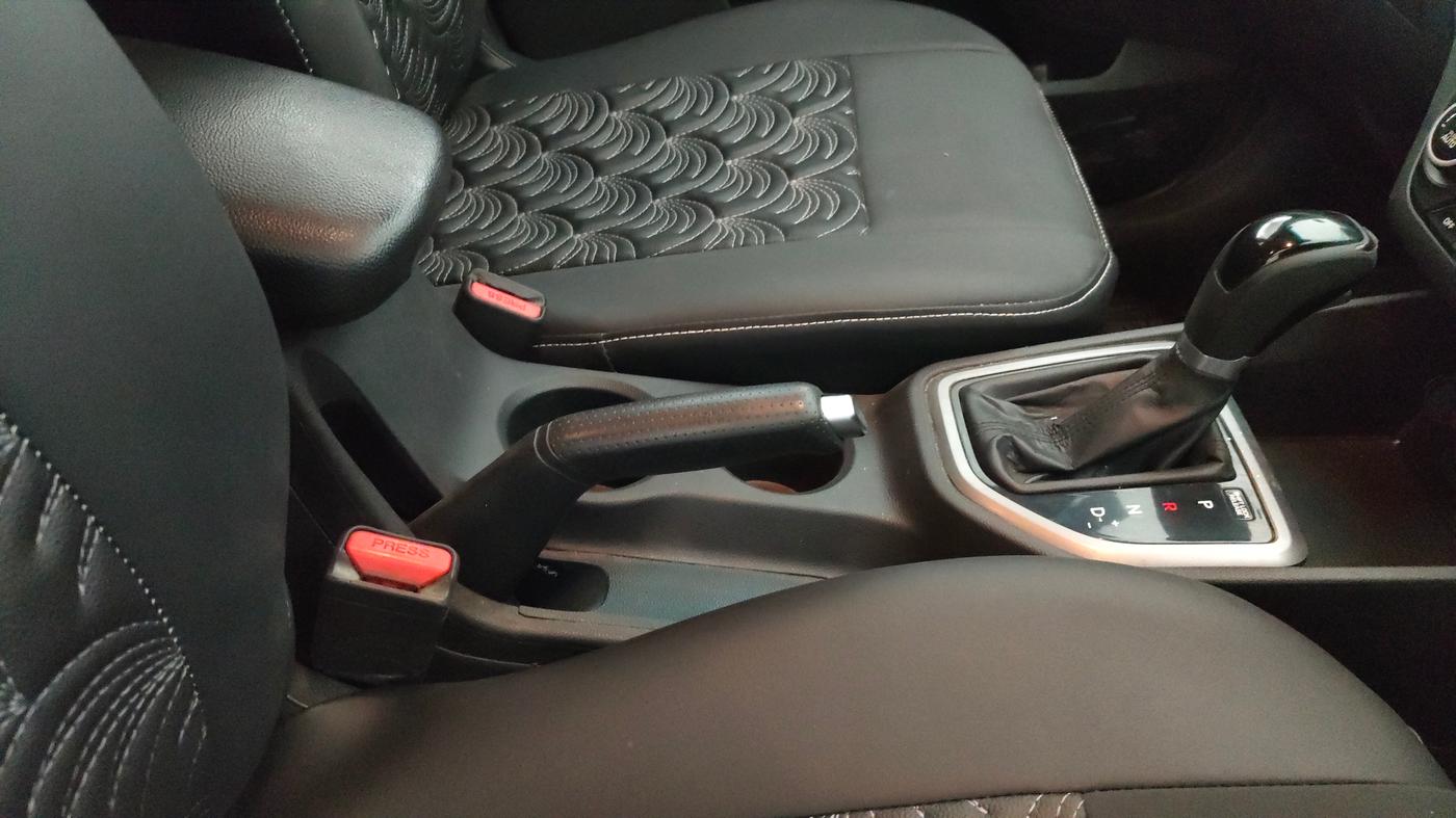2016 Hyundai Creta SX PLUS AT 1.6 PETROL, Petrol, Automatic, 1,17,164 km, Gear Lever