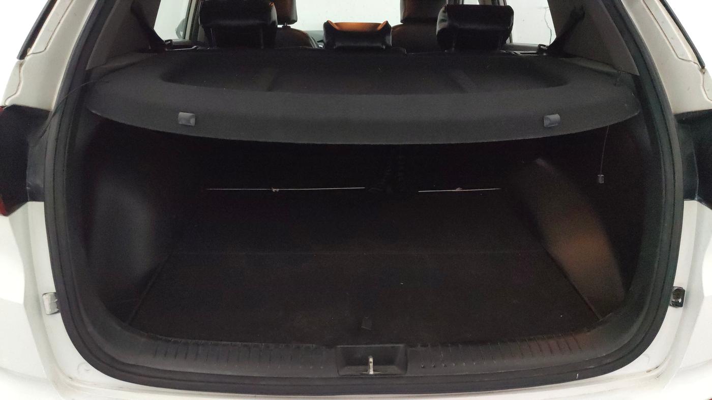 2016 Hyundai Creta SX PLUS AT 1.6 PETROL, Petrol, Automatic, 1,17,164 km, Boot Inside