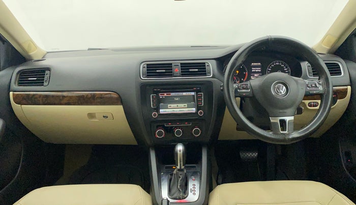 2011 Volkswagen Jetta HIGHLINE TDI AT, Diesel, Automatic, 1,08,365 km, Dashboard