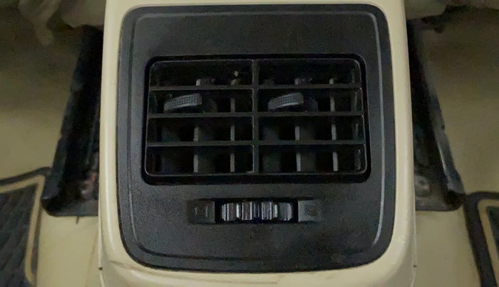 2018 Maruti Dzire VDI, Diesel, Manual, 55,465 km, Rear AC Vents