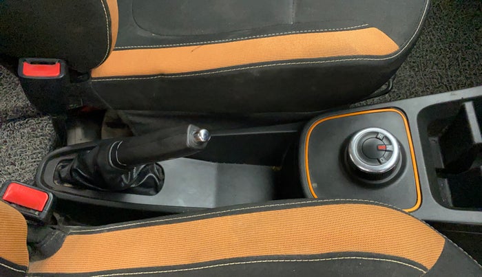 2021 Renault Kwid CLIMBER 1.0 AMT (O), Petrol, Automatic, 27,996 km, Gear Lever