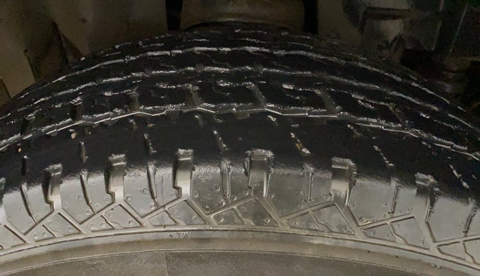 2021 Mahindra Thar LX PETROL HT 4WD AT, Petrol, Automatic, 64,419 km, Right Front Tyre Tread