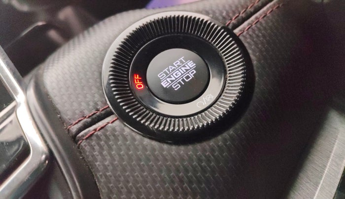 2022 Jeep Compass TRAILHAWK 2.0 4X4, Diesel, Automatic, 73,975 km, Keyless Start/ Stop Button