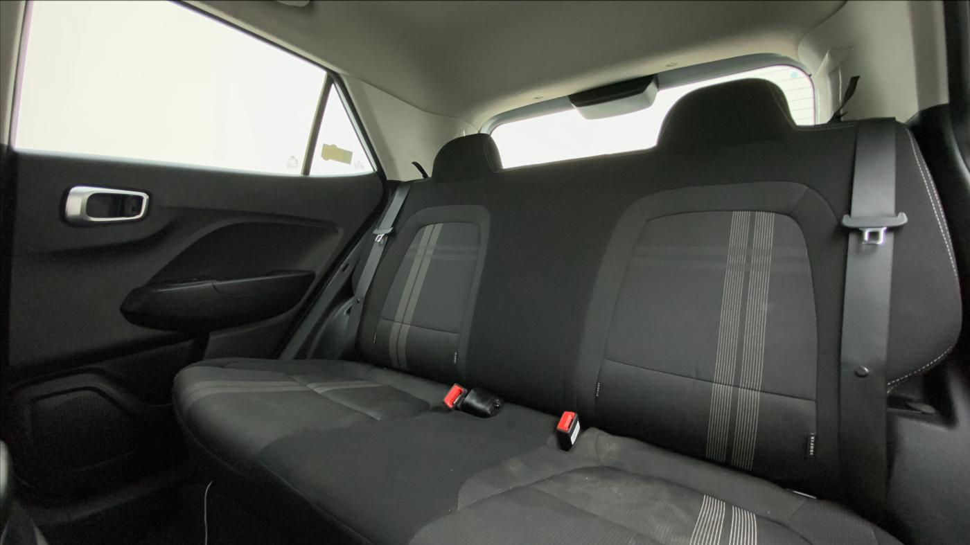 2020 Hyundai VENUE S MT 1.2 KAPPA, Petrol, Manual, 14,081 km, Right Side Rear Door Cabin