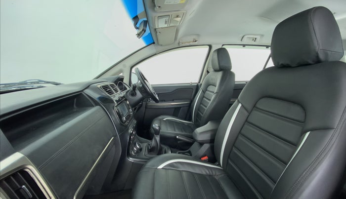 2018 Tata Hexa Varicor 400 XM, Diesel, Manual, 56,381 km, Right Side Front Door Cabin