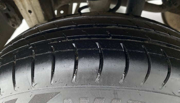 2015 Maruti Alto 800 LXI, Petrol, Manual, 79,473 km, Right Rear Tyre Tread