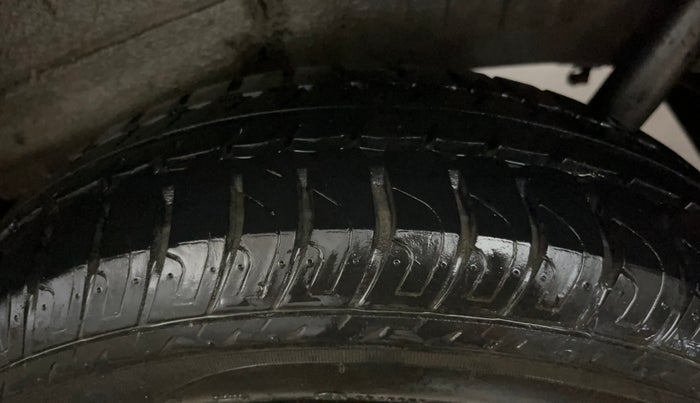 2016 Maruti Wagon R 1.0 VXI AMT, Petrol, Automatic, 75,807 km, Left Rear Tyre Tread