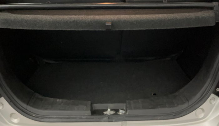 2016 Maruti Wagon R 1.0 VXI AMT, Petrol, Automatic, 75,807 km, Boot Inside