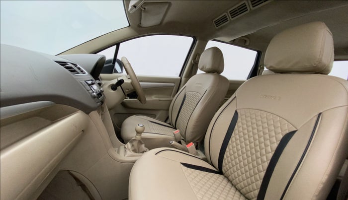 2017 Maruti Ertiga VXI ABS, Petrol, Manual, 76,725 km, Right Side Front Door Cabin