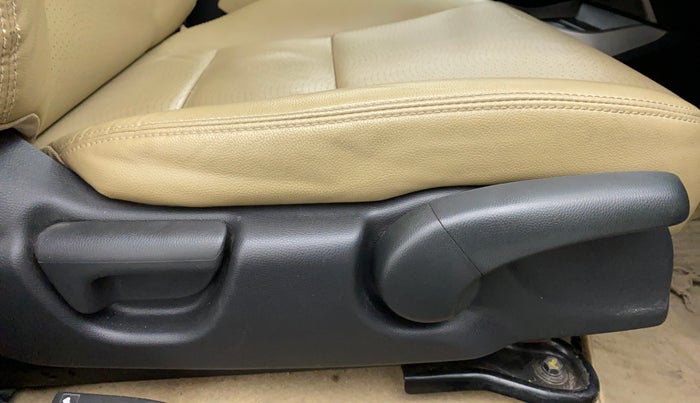 2015 Honda City VX MT PETROL, Petrol, Manual, 72,170 km, Driver Side Adjustment Panel