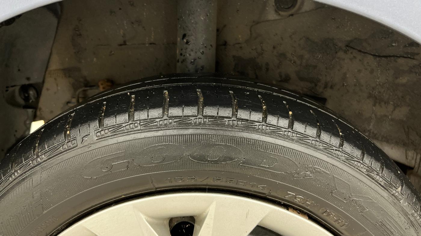 2016 Hyundai Grand i10 SPORTZ 1.2 KAPPA VTVT, Petrol, Manual, 53,089 km, Right Rear Tyre Tread