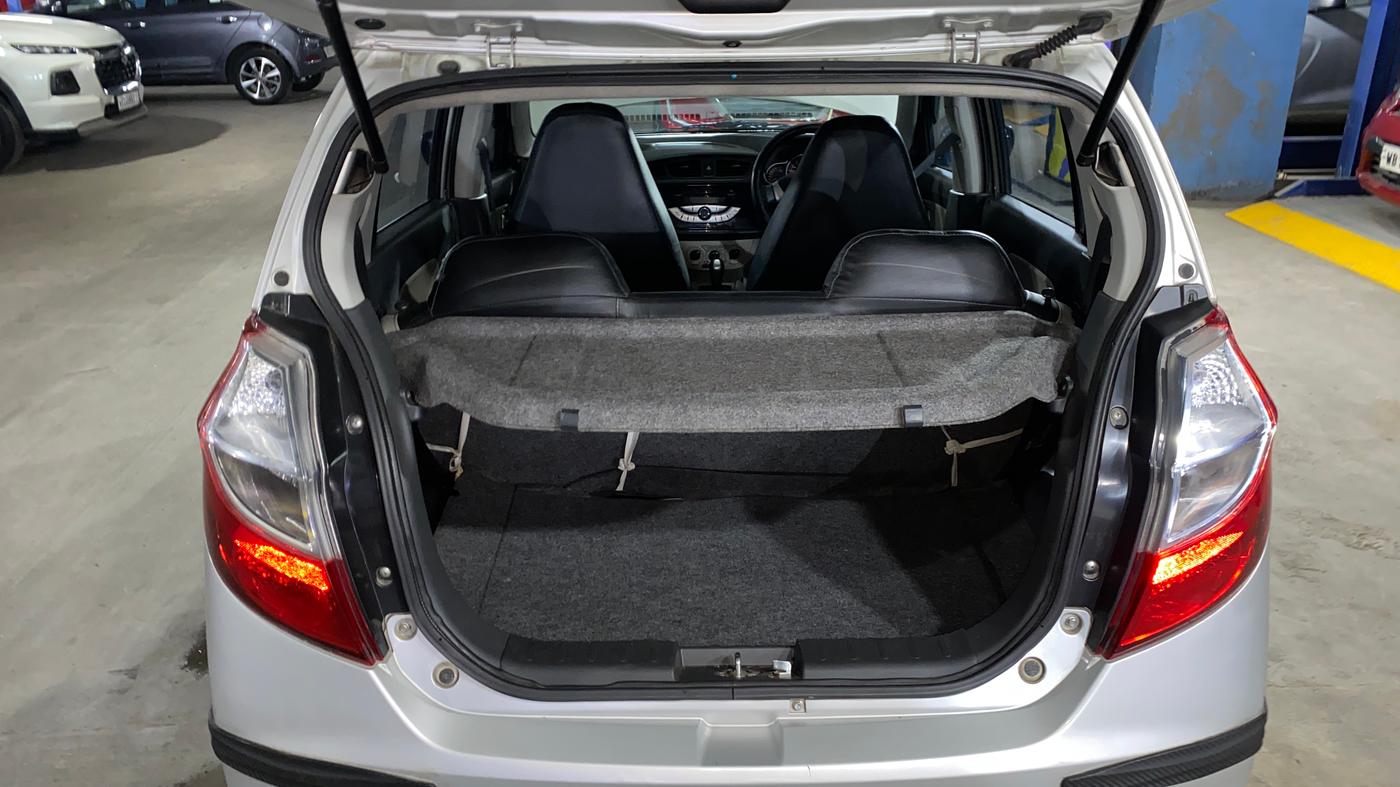 2017 Maruti Alto K10 VXI (O) AMT, Petrol, Automatic, 13,954 km, Boot Inside