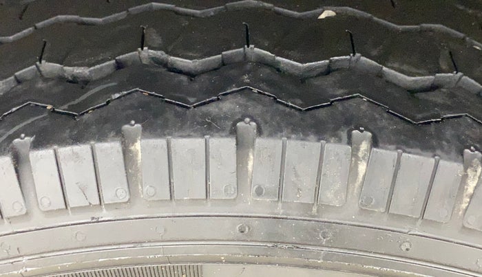 2018 Maruti Alto 800 LXI O, Petrol, Manual, 42,474 km, Right Rear Tyre Tread