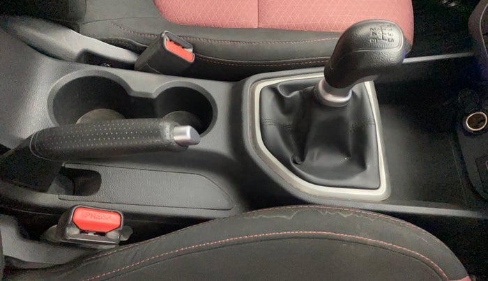 2016 Hyundai Creta SX PLUS  ANNIVERSARY EDITION 1.6 PETROL, Petrol, Manual, 41,701 km, Gear Lever