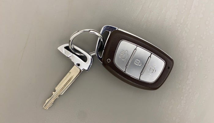 2016 Hyundai Creta SX PLUS  ANNIVERSARY EDITION 1.6 PETROL, Petrol, Manual, 41,701 km, Key Close Up