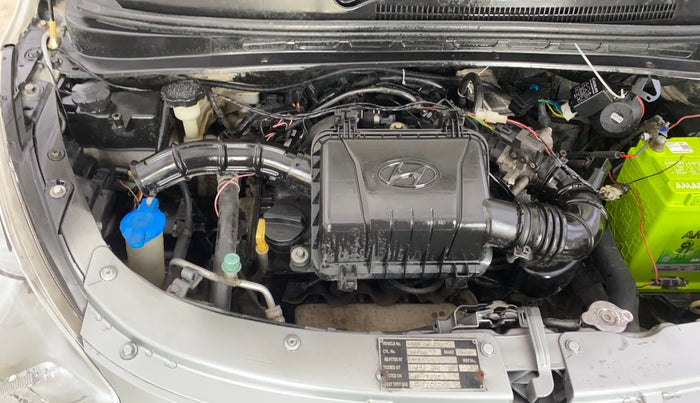 2016 Hyundai i10 D LITE 1.1, CNG, Manual, 85,948 km, Engine View - Right