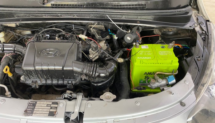 2016 Hyundai i10 D LITE 1.1, CNG, Manual, 85,948 km, Engine View - Left