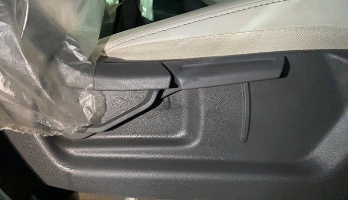 2023 Hyundai GRAND I10 NIOS SPORTZ 1.2 KAPPA VTVT CNG, CNG, Manual, 14,308 km, Driver Side Adjustment Panel