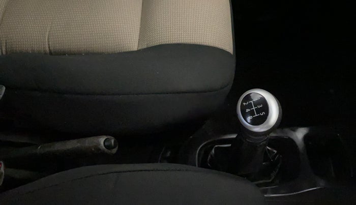 2016 Maruti Wagon R 1.0 LXI, CNG, Manual, 62,676 km, Gear Lever