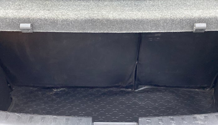 2015 Maruti Swift ZXI D, Petrol, Manual, 33,128 km, Boot Inside