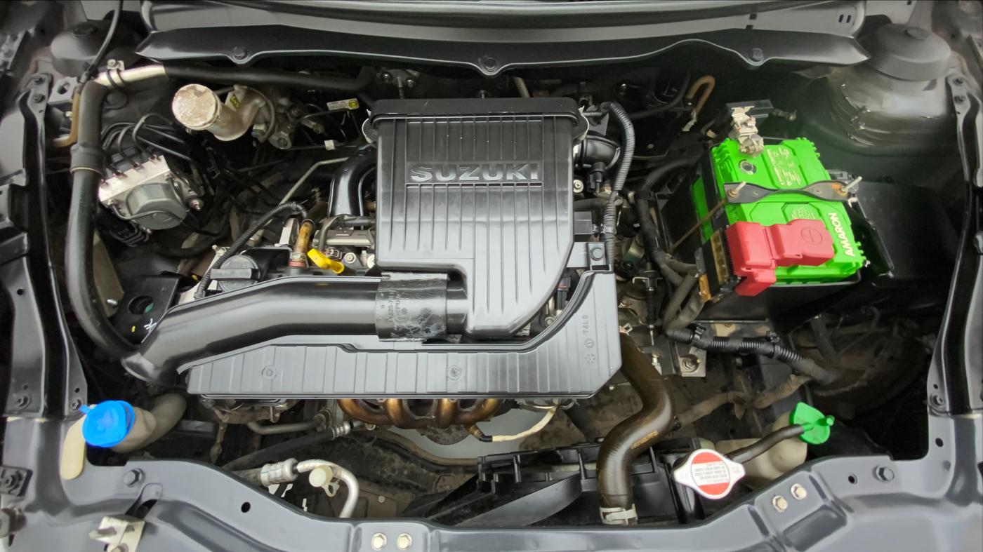 2015 Maruti Swift ZXI D, Petrol, Manual, 33,128 km, Open Bonet