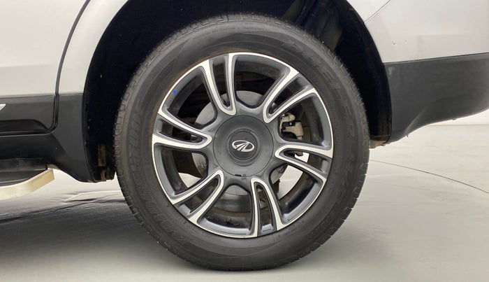 2021 Mahindra MARAZZO M 6 + 8 STR, Diesel, Manual, 9,585 km, Left Rear Wheel