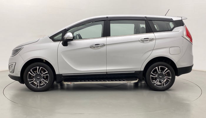 2021 Mahindra MARAZZO M 6 + 8 STR, Diesel, Manual, 9,585 km, Left Side