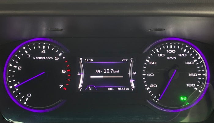 2021 Mahindra MARAZZO M 6 + 8 STR, Diesel, Manual, 9,585 km, Odometer Image