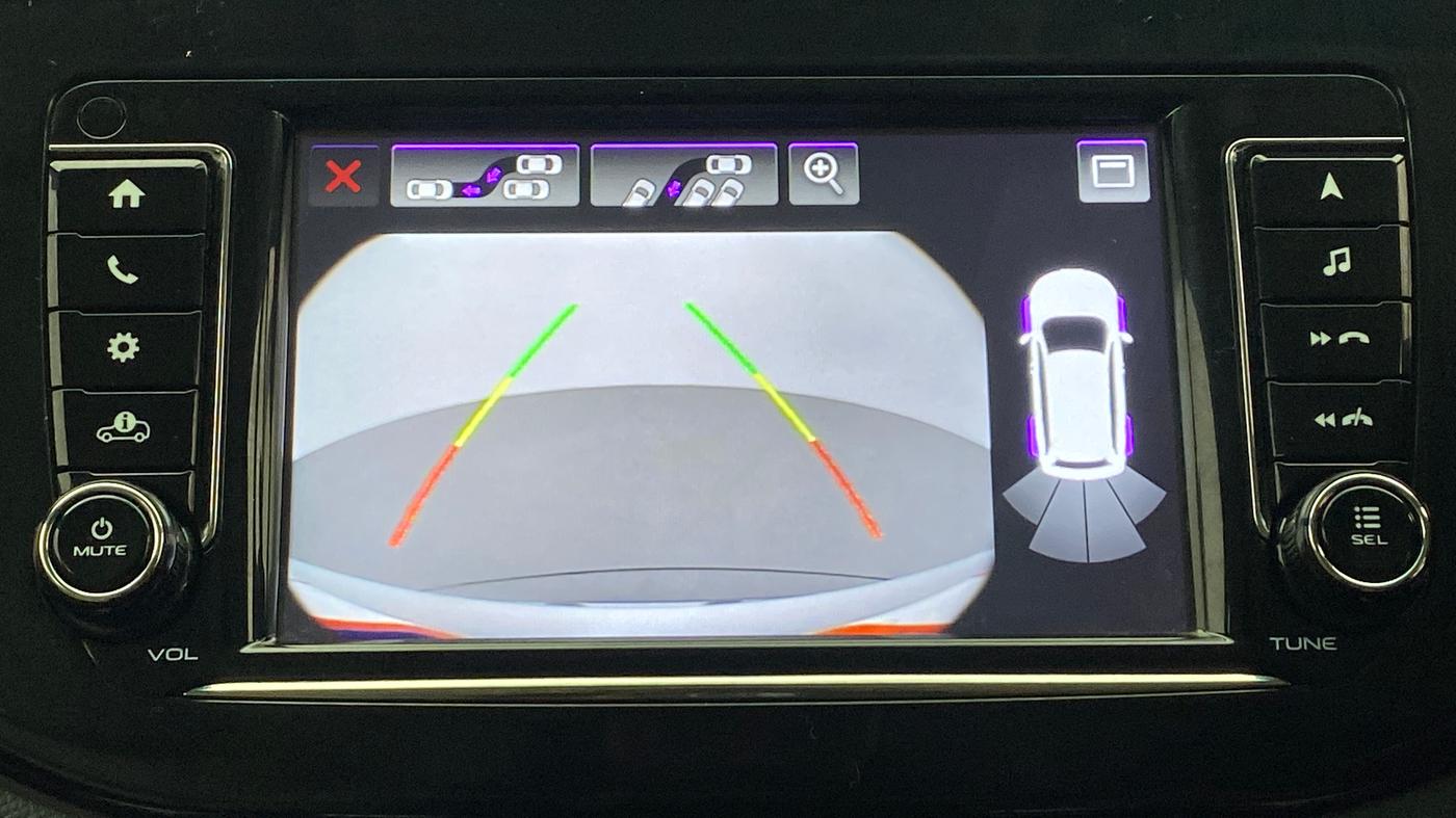 2021 Mahindra MARAZZO M 6 + 8 STR, Diesel, Manual, 9,585 km, Parking Camera