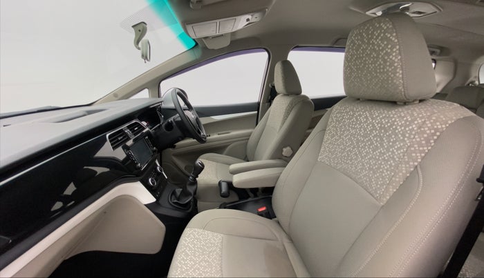 2021 Mahindra MARAZZO M 6 + 8 STR, Diesel, Manual, 9,585 km, Right Side Front Door Cabin