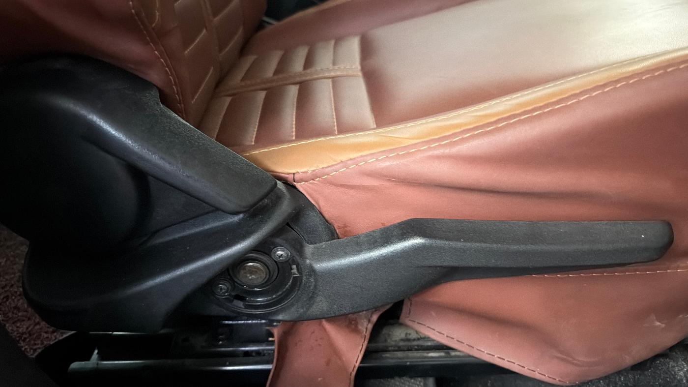 2016 Maruti Baleno ZETA CVT PETROL 1.2, Petrol, Automatic, 65,858 km, Driver Side Adjustment Panel