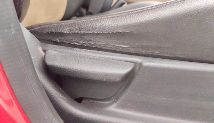 2015 Hyundai Eon ERA +, Petrol, Manual, 81,848 km, Driver Side Adjustment Panel