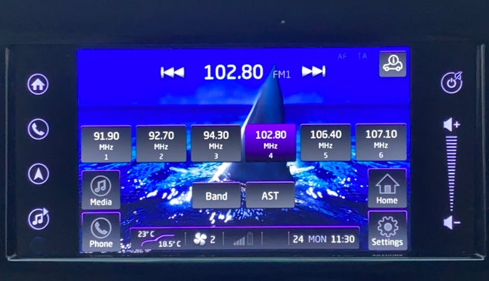2018 Mahindra MARAZZO M8 7 STR, Diesel, Manual, Infotainment System