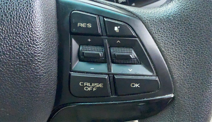 2018 Mahindra MARAZZO M8 7 STR, Diesel, Manual, Adaptive Cruise Control