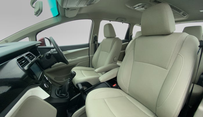 2018 Mahindra MARAZZO M8 7 STR, Diesel, Manual, Right Side Front Door Cabin