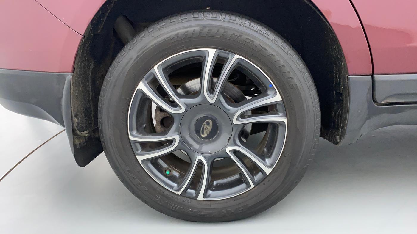2018 Mahindra MARAZZO M8 7 STR, Diesel, Manual, Right Rear Wheel