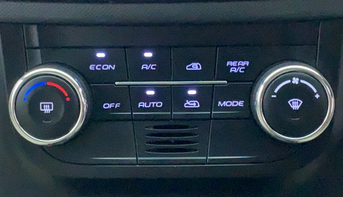 2018 Mahindra MARAZZO M8 7 STR, Diesel, Manual, Automatic Climate Control