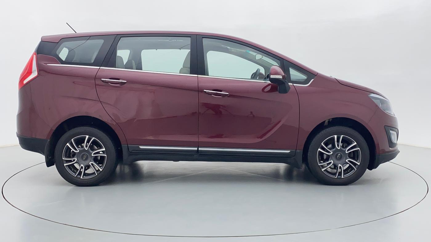 2018 Mahindra MARAZZO M8 7 STR, Diesel, Manual, Right Side