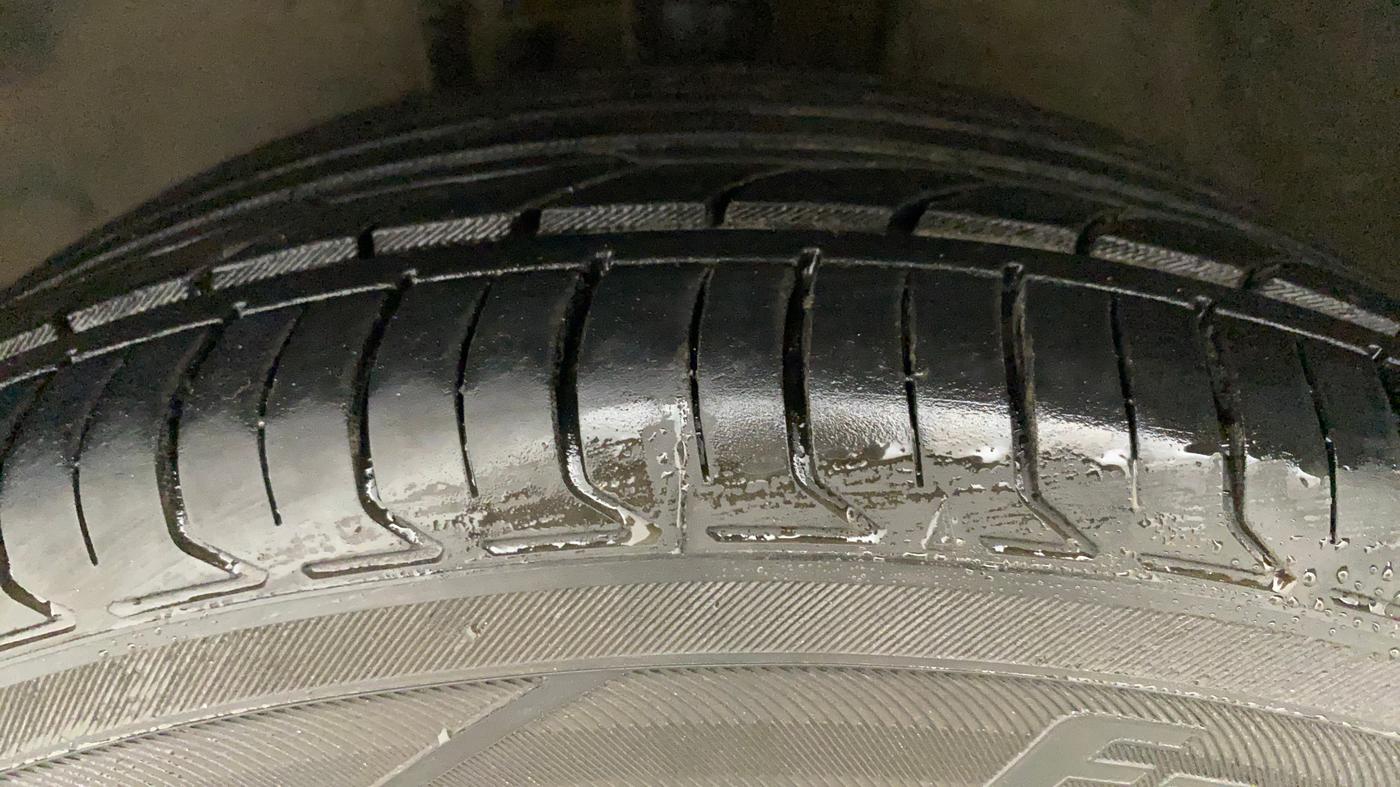 2017 Toyota Corolla Altis VL CVT PETROL, Petrol, Automatic, 86,409 km, Left Front Tyre Tread