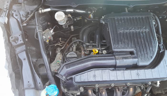 2015 Maruti Swift VXI, Petrol, Manual, 30,670 km, Engine View - Right
