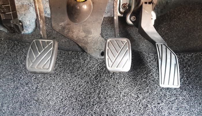 2015 Maruti Swift VXI, Petrol, Manual, 30,670 km, Pedals