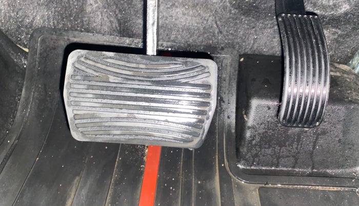 2022 Mahindra Thar LX PETROL HT 4WD AT, Petrol, Automatic, 28,294 km, Pedals