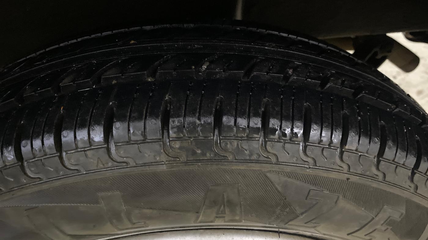 2016 Renault Kwid RXT 0.8, Petrol, Manual, 32,097 km, Left Rear Tyre Tread