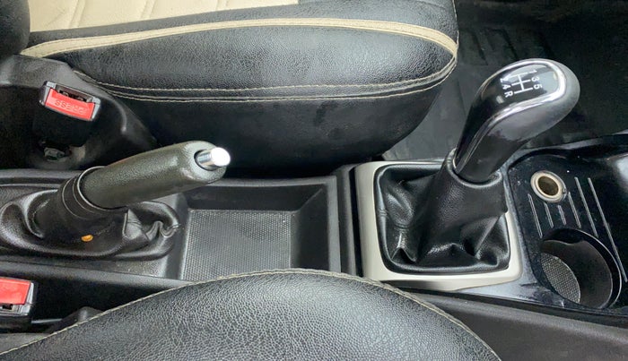2017 Tata Zest XM RT, Petrol, Manual, 60,308 km, Gear Lever
