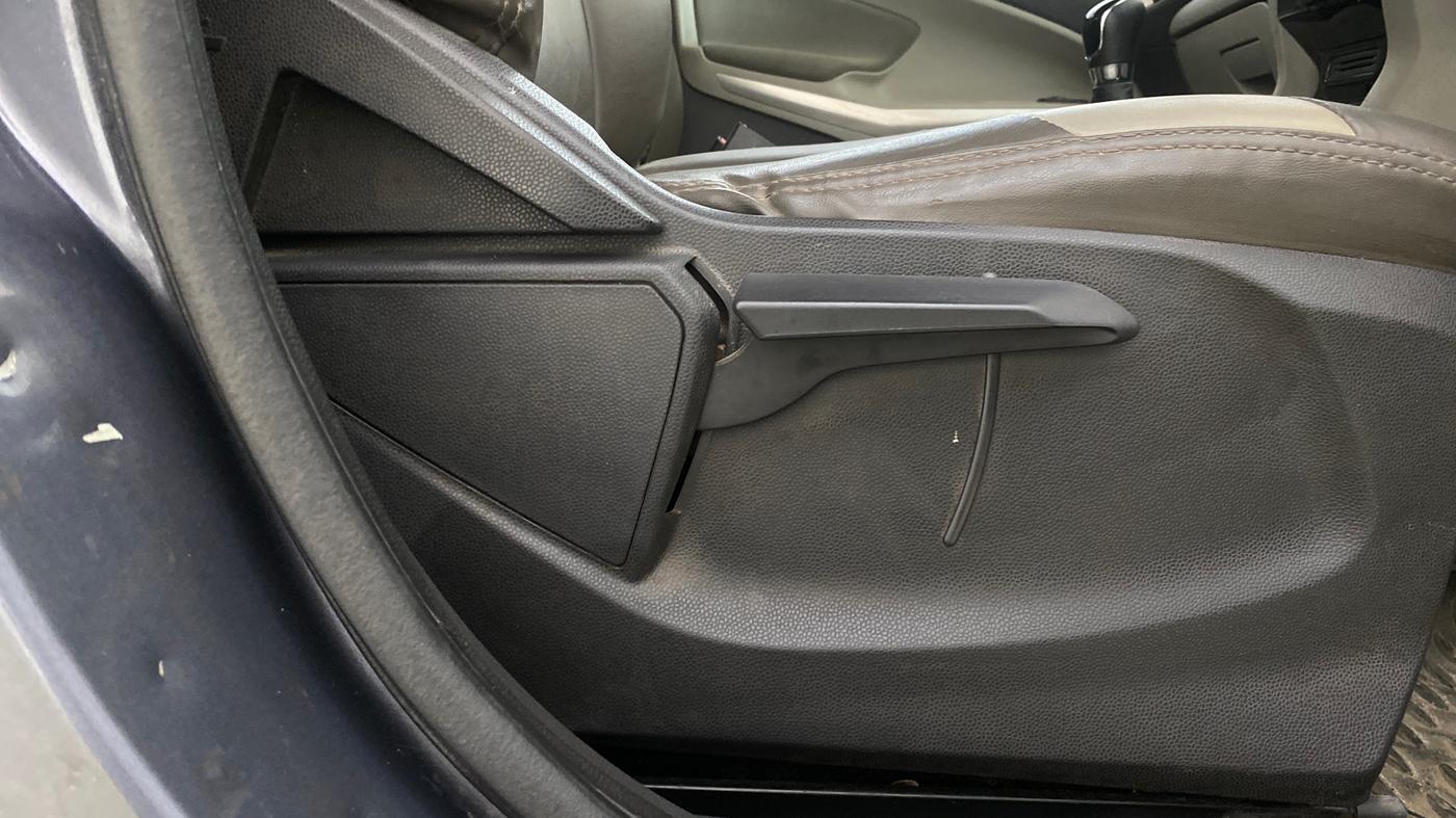2014 Ford Ecosport TREND 1.5L PETROL, Petrol, Manual, 70,433 km, Driver Side Adjustment Panel