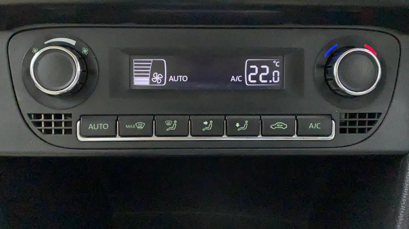 2017 Skoda Rapid 1.6 MPI STYLE AT, Petrol, Automatic, 43,728 km, Automatic Climate Control